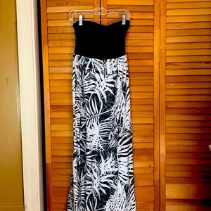ROXY STRAPLESS MAXI DRESS M